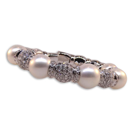 White Gold Pearls and Diamonds Bracelet